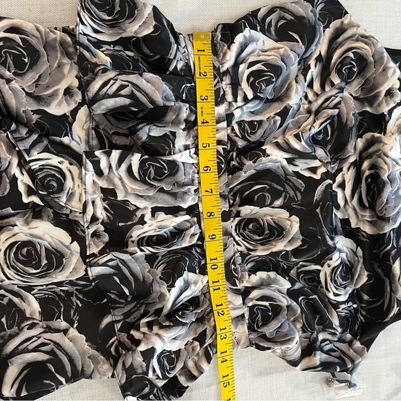 Kate Young Womens Black White Rose Print Ruffed Tiered Party Mini Dress Sz 6 NWT - Picture 13 of 14